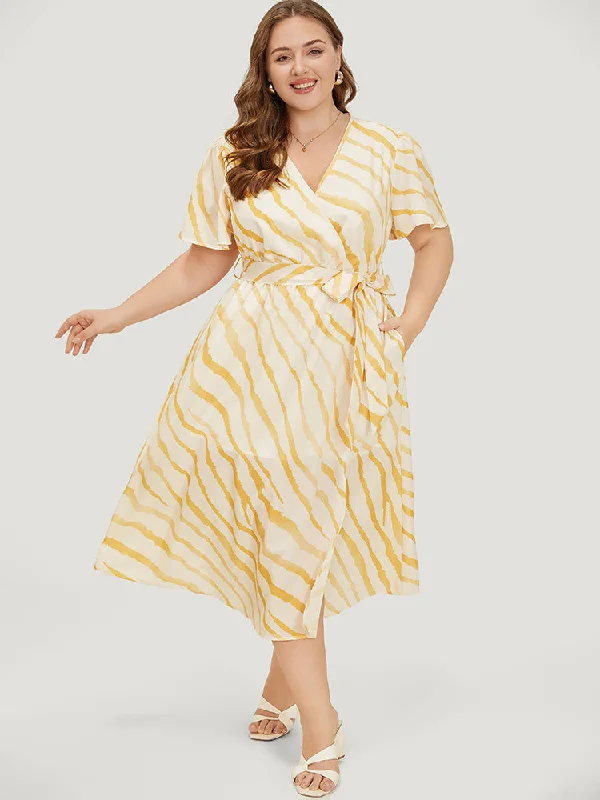 Women's V-Shaped Collar DressesZebra Print Wrap Pocket Belt Ruffle Sleeve Split Dress